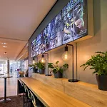 Mercure 4*