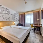 Mercure Hotel 4*